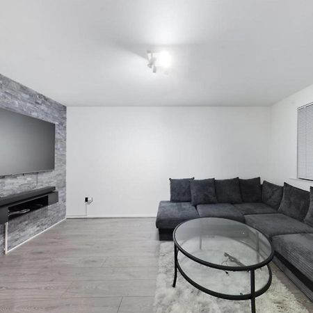 Grays Serviced Apartment Stifford エクステリア 写真