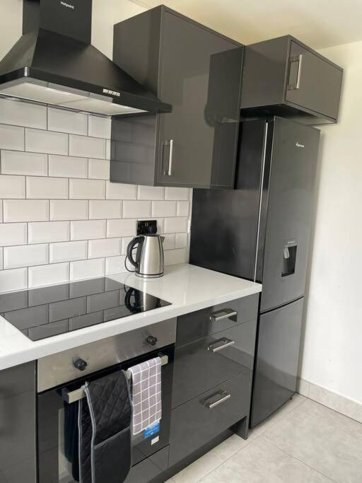 Grays Serviced Apartment Stifford エクステリア 写真